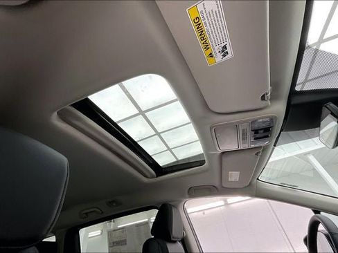 New 2026 Honda Odyssey EX-L image 10