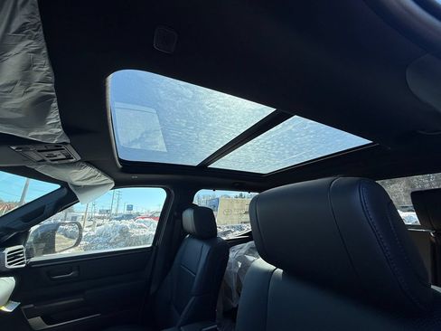 New 2026 Toyota Tundra Platinum AWD/4WD image 6