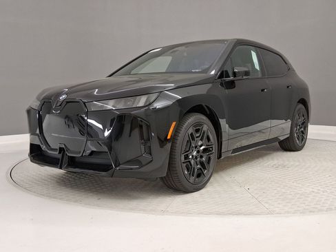 New 2026 BMW iX xDrive45 w/ M Sport Package image 31