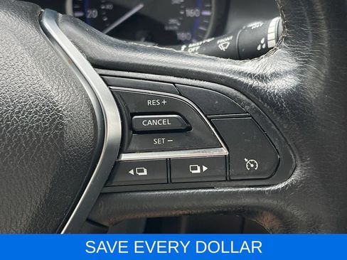 Used 2017 INFINITI Q60 3.0t RWD image 18