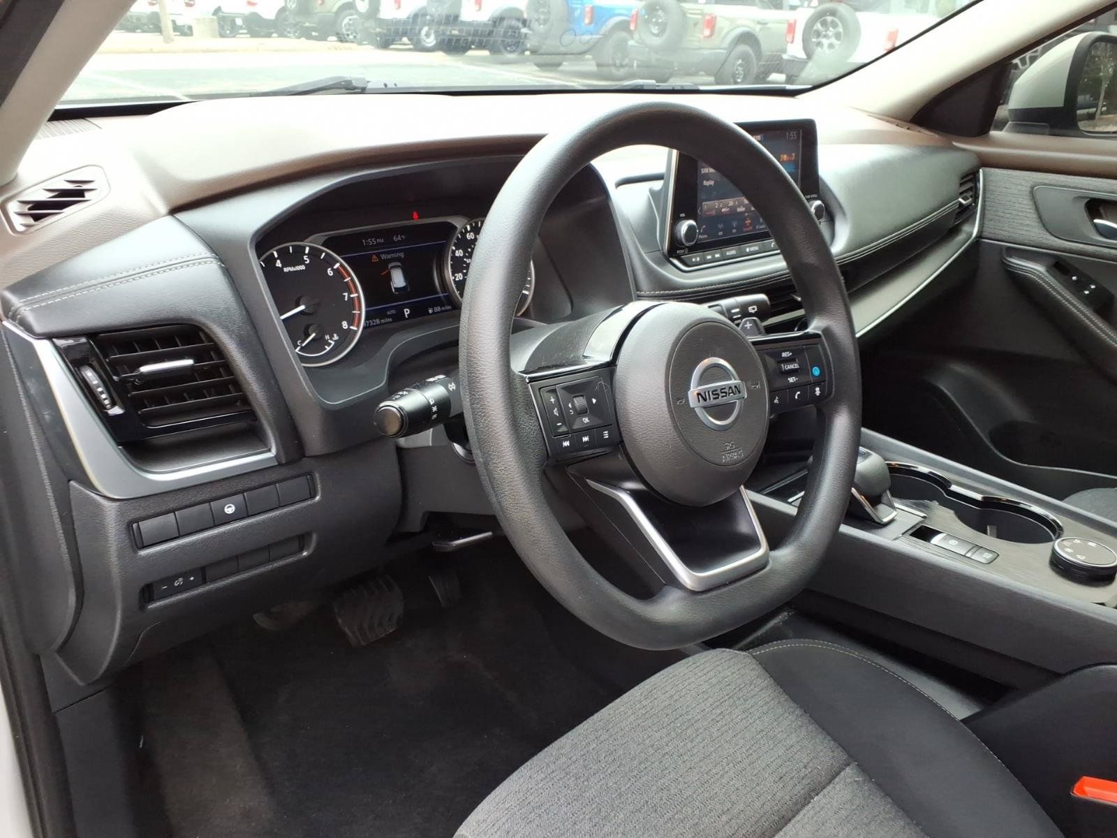 Used 2021 Nissan Rogue SV AWD/4WD image 19