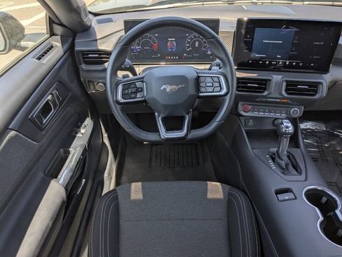 Used 2025 Ford Mustang GT RWD image 17