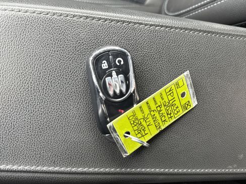 Used 2024 Buick Envista Preferred w/ Convenience I Package image 27