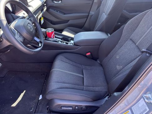 Used 2025 Honda Accord Sport image 11