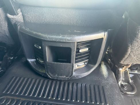 Used 2022 RAM 2500 Tradesman w/ Chrome Appearance Group AWD/4WD image 12