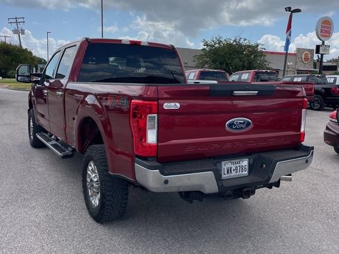 Used 2019 Ford F250 XLT w/ XLT Premium Package AWD/4WD image 4