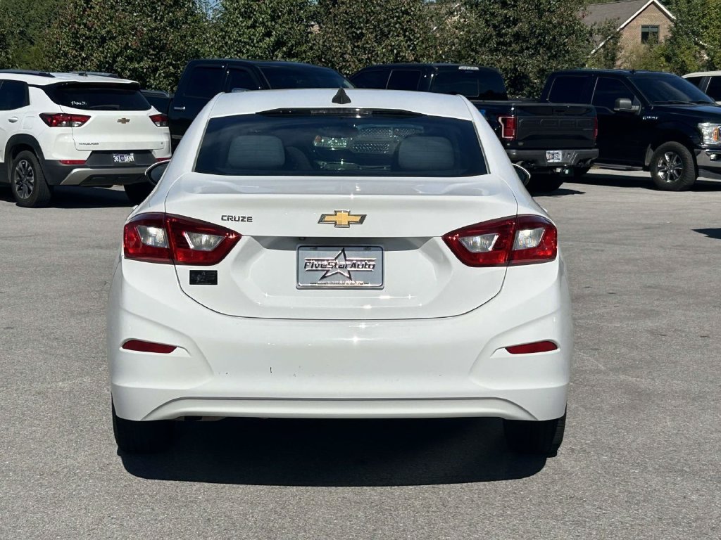 Used 2018 Chevrolet Cruze LS FWD image 6