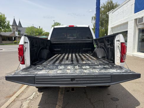 Used 2017 Ford F150 Lariat w/ Equipment Group 502A Luxury AWD/4WD image 6