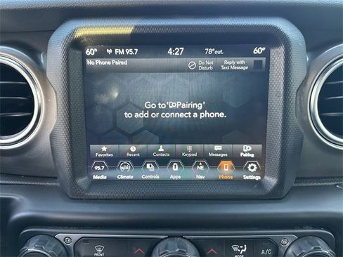 Used 2020 Jeep Gladiator Overland image 28