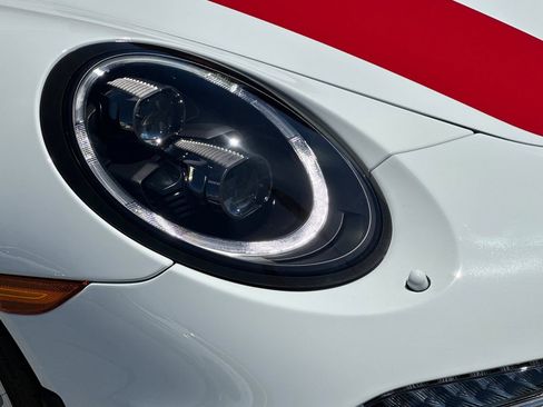 Used 2016 Porsche 911 R RWD image 34