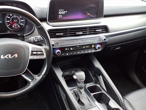 Used 2022 Kia Telluride LX image 5