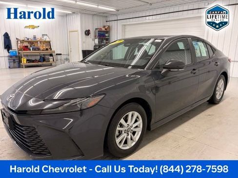 Used 2025 Toyota Camry LE w/ Convenience Package FWD image 4