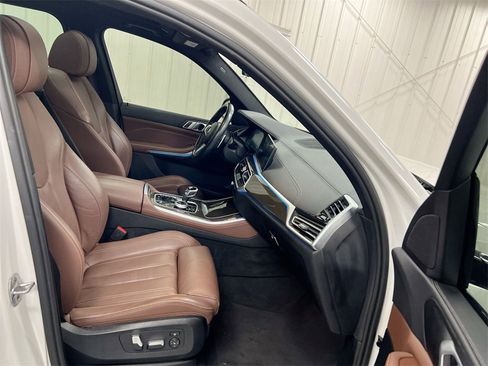 Used 2022 BMW X5 xDrive45e w/ M Sport Package image 22