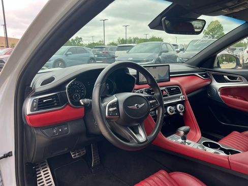 Used 2023 Genesis G70 2.0T w/ Sport Prestige Package RWD image 22
