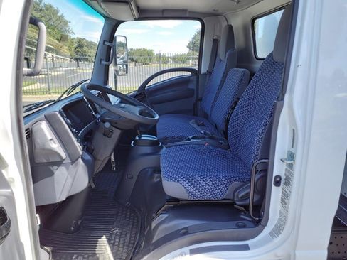 New 2024 Chevrolet Low Cab Forward image 6