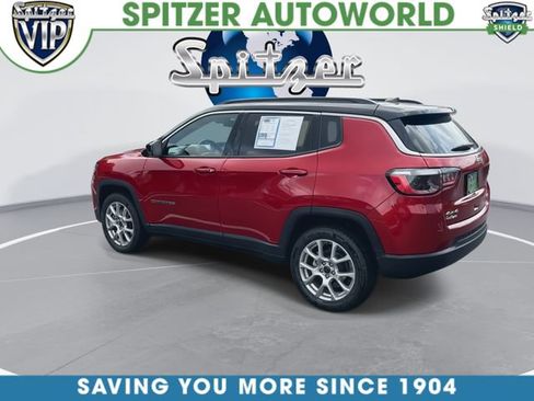 Used 2025 Jeep Compass Limited AWD/4WD image 7