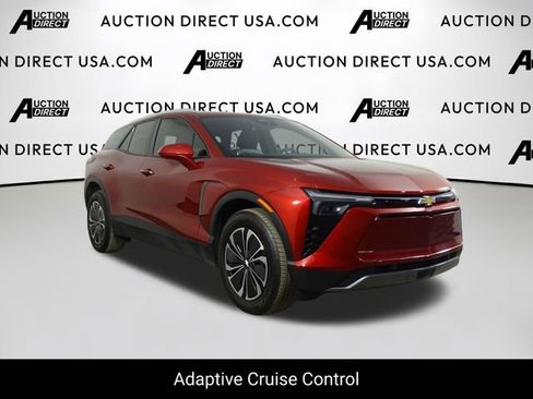 Used 2024 Chevrolet Blazer EV LT AWD/4WD image 2