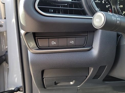 New 2025 MAZDA CX-30 AWD 2.5 S w/ Select Sport Pkg image 18