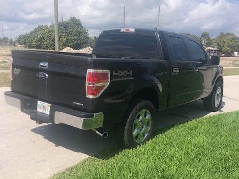 Used 2014 Ford F150 XLT w/ XLT Chrome Package image 5