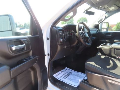 Used 2022 GMC Sierra 2500 Pro w/ Convenience Package AWD/4WD image 16