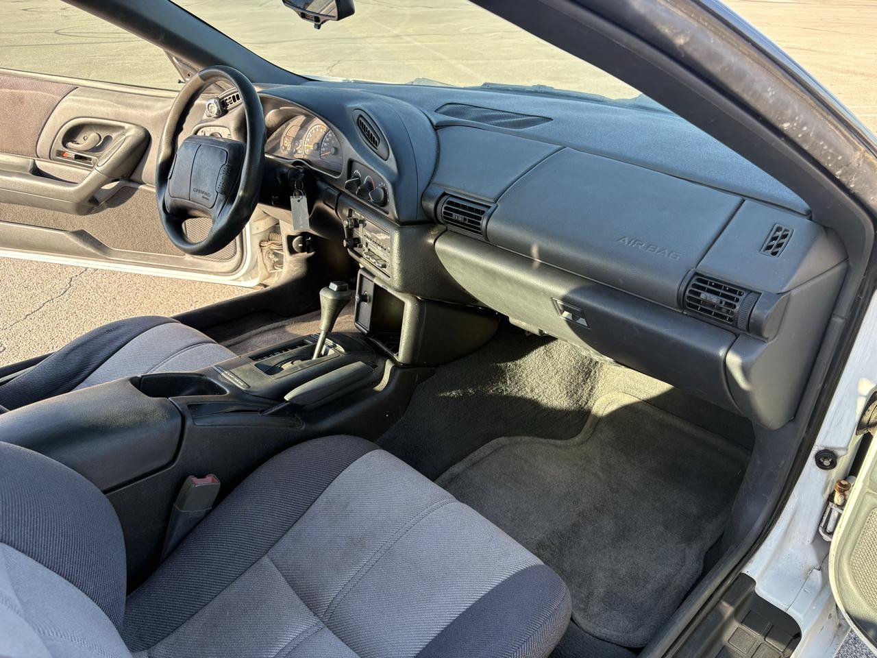 Used 1995 Chevrolet Camaro LT RWD image 29