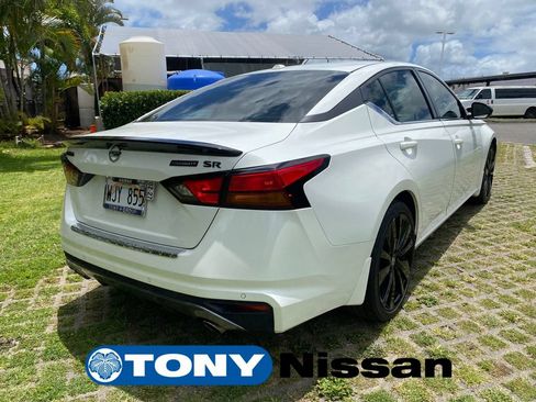 Used 2022 Nissan Altima 2.5 SR w/ Midnight Edition Package FWD image 7