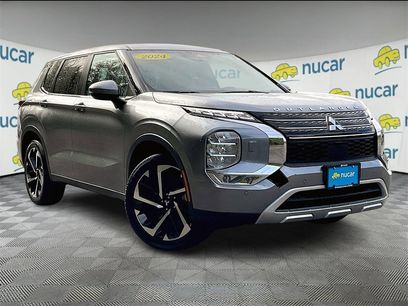 Used 2024 Mitsubishi Outlander SE