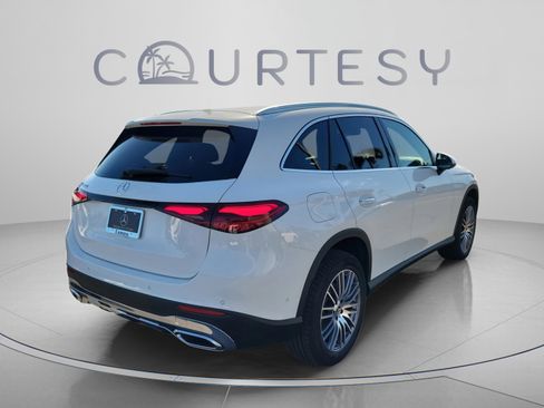 Certified 2026 Mercedes-Benz GLC 300 image 4
