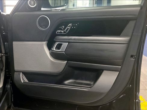 Used 2021 Land Rover Range Rover Westminster Edition image 12