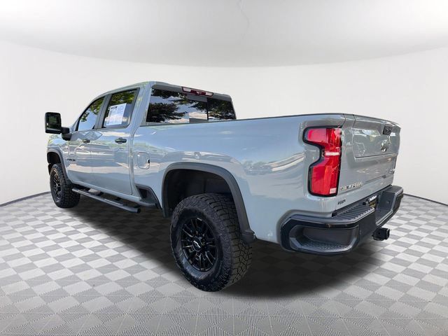 Used 2024 Chevrolet Silverado 2500 ZR2 w/ Technology Package AWD/4WD image 7