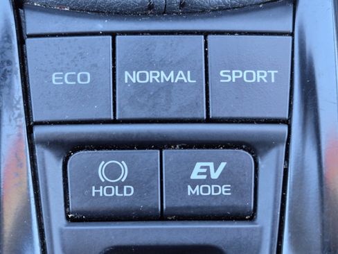 Certified 2025 Toyota Camry LE image 32