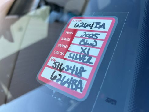 Used 2025 BMW X1 xDrive28i w/ Convenience Package image 19