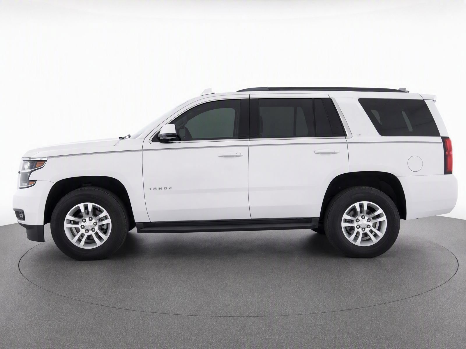 Used 2018 Chevrolet Tahoe LT RWD image 3