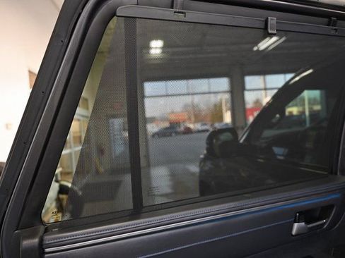 Used 2023 Toyota Sequoia Platinum image 31