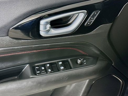 Certified 2025 Jeep Compass Trailhawk w/ Trailhawk Elite Group image 28