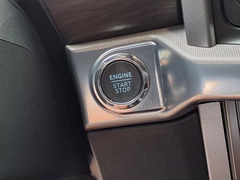 New 2025 Ford F150 Lariat w/ Equipment Group 501A Mid image 15