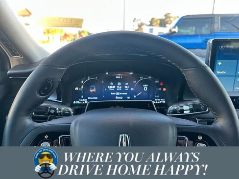 New 2025 Lincoln Corsair Reserve w/ Equipment Group 202A image 7