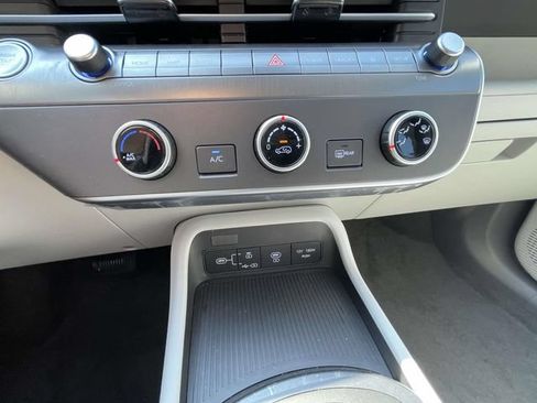 Used 2026 Hyundai Kona SE FWD image 26