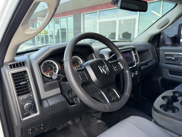 Used 2018 RAM 5500 Tradesman w/ Payload Upgrade Package RWD image 27