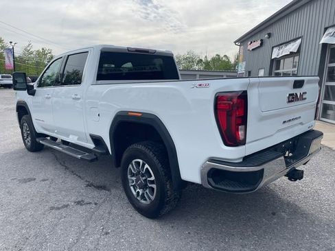 Used 2022 GMC Sierra 2500 SLE w/ SLE Convenience Package AWD/4WD image 5