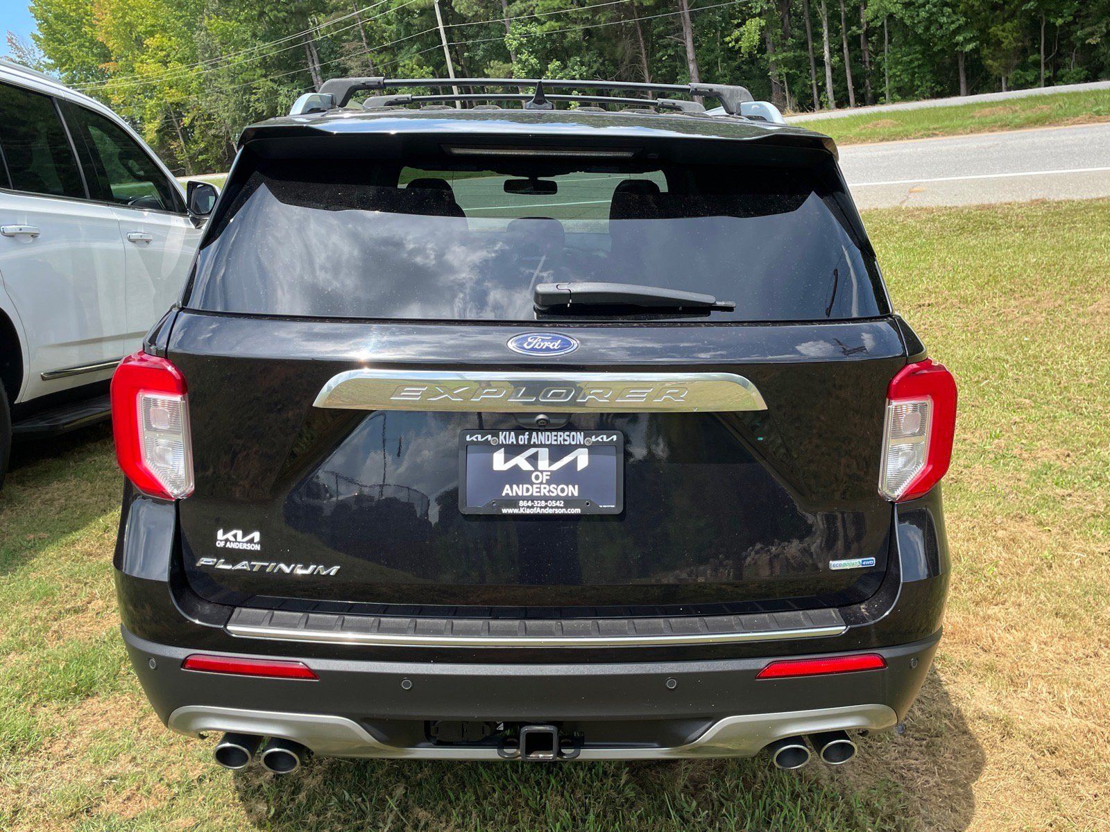 Used 2020 Ford Explorer Platinum AWD/4WD image 5