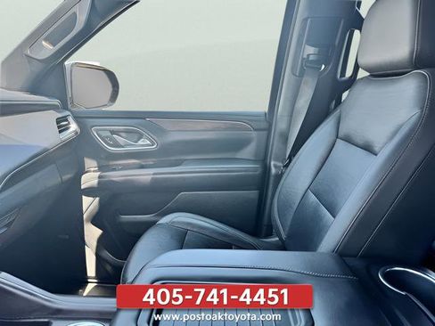 Used 2021 Chevrolet Tahoe LT w/ Luxury Package RWD image 12