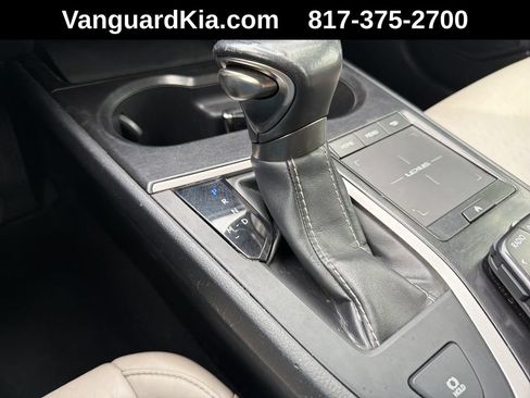 Used 2019 Lexus UX 200 w/ Accessory Package 2 FWD image 24