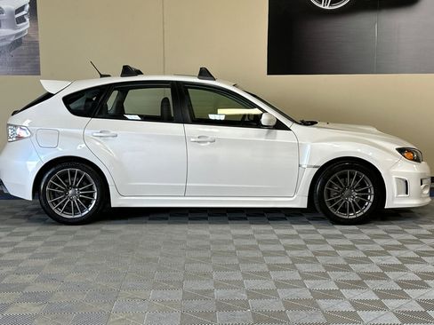 Used 2011 Subaru Impreza WRX Premium image 3