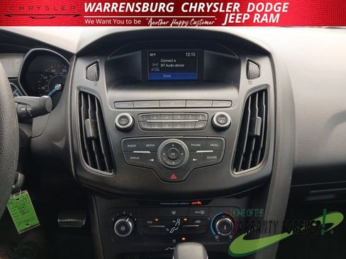 Used 2018 Ford Focus SE FWD image 21