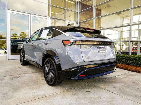 Used 2023 Nissan Ariya FWD image 10