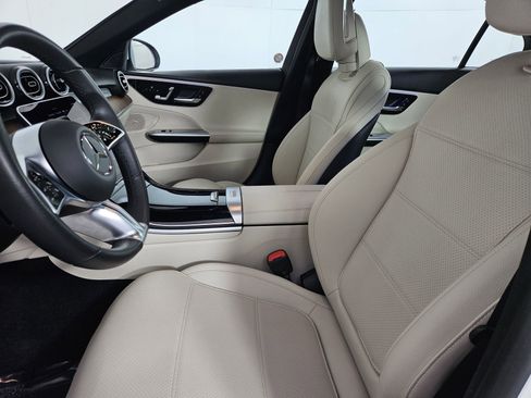 Used 2025 Mercedes-Benz C 300 Sedan image 17
