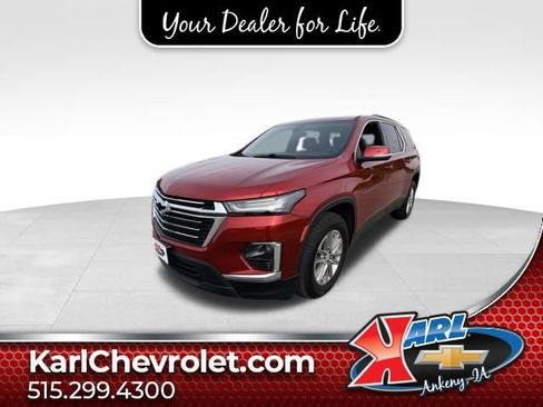 Used 2023 Chevrolet Traverse LT FWD image 1