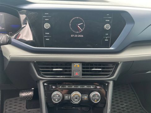 Used 2024 Volkswagen Taos SE FWD image 22