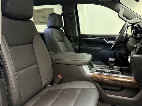 New 2026 GMC Sierra 1500 Elevation w/ Elevation Premium Package image 14